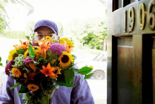 Искусство доставки цветов в Тюмени