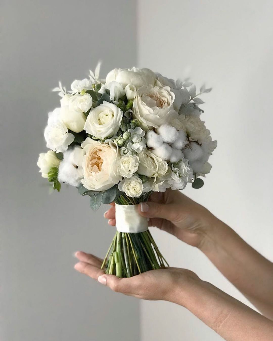 Как выбрать цветы для свадебного торжества?