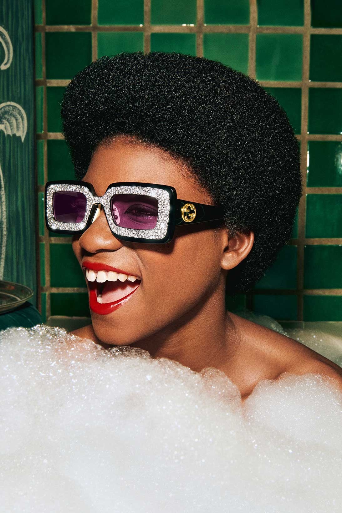 Gucci выпустил коллекцию солнцезащитных очков, вдохновленную голливудским гламуром